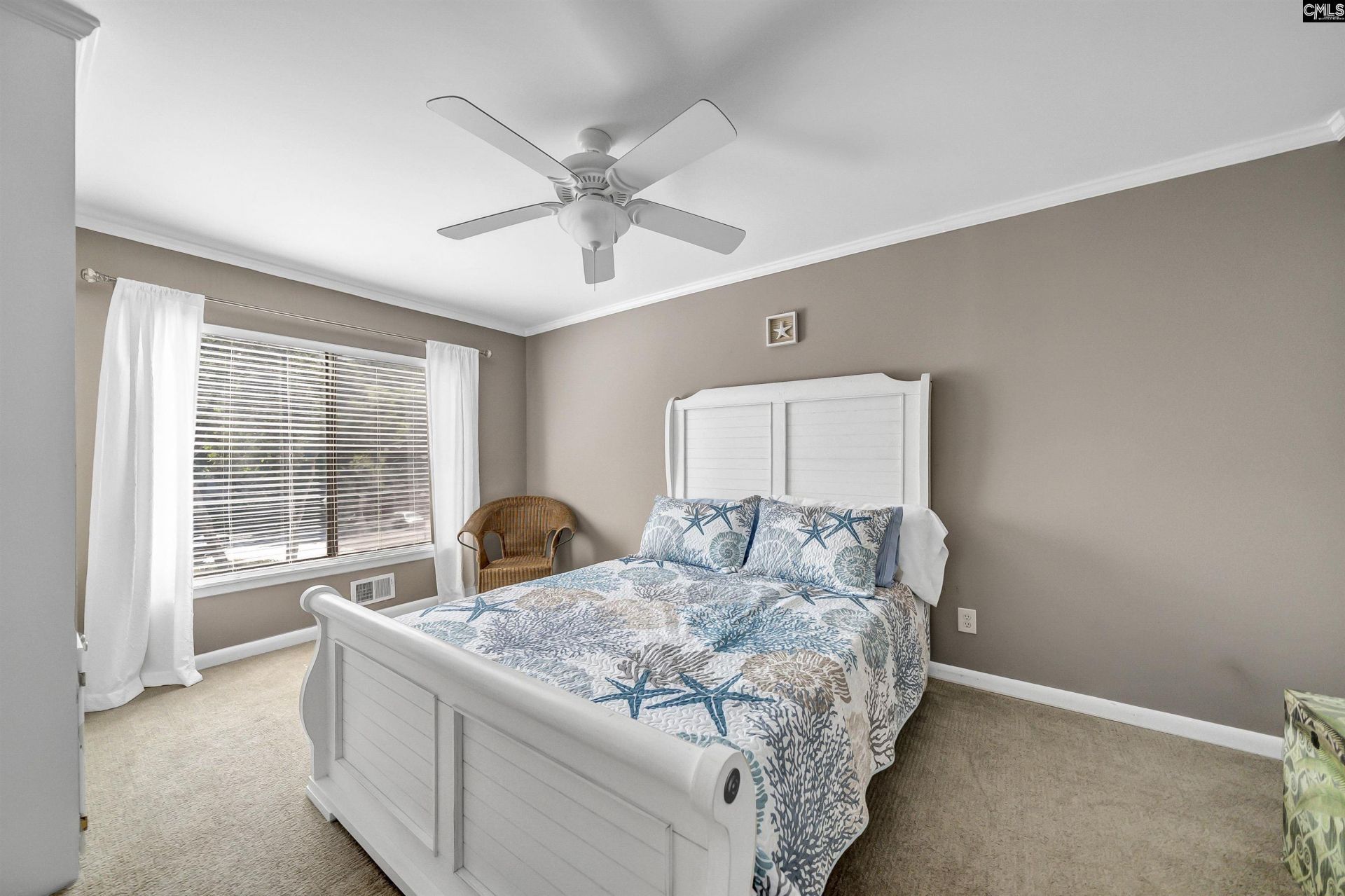 215 Shoreline Dr Photo 17
