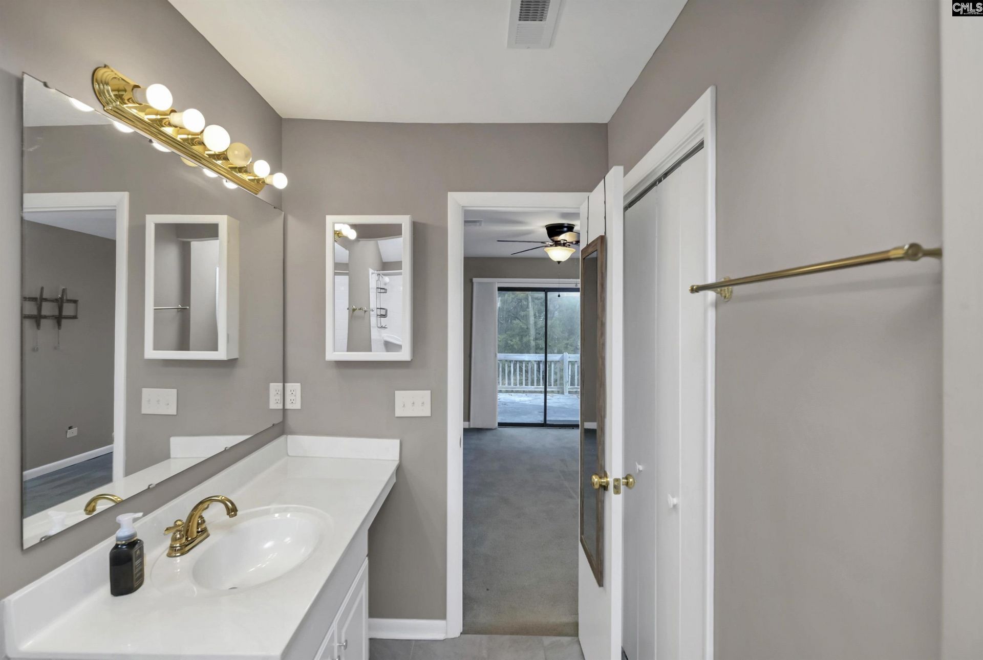 215 Shoreline Dr Photo 30