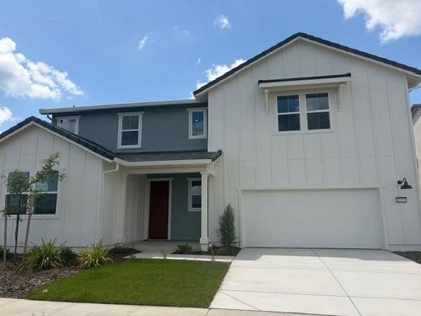 10352 Fontanes Dr, Elk Grove, CA 95757