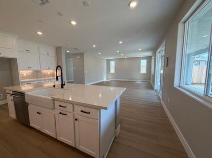 10352 Fontanes Dr, Elk Grove, CA 95757 Photo