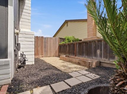 1327 Elena Dr, Ripon, CA 95366 Photo