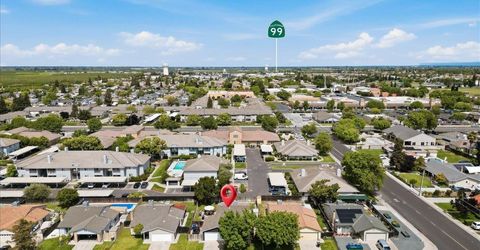 1327 Elena Dr, Ripon, CA 95366 Photo