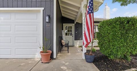 1327 Elena Dr, Ripon, CA 95366 Photo