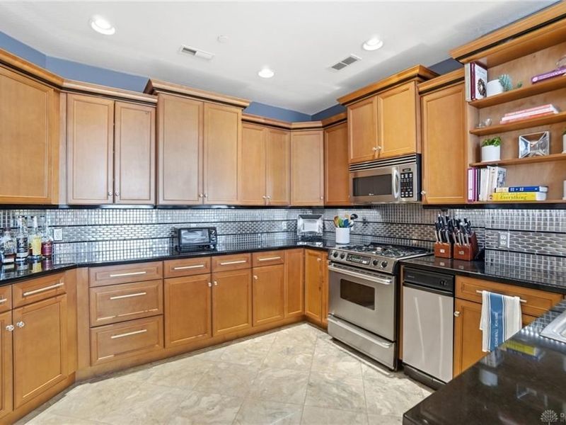 109 N Main Street, Unit 1102, Dayton, OH 45402 Photo 16