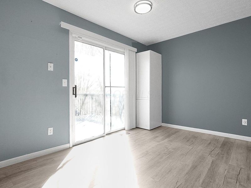 381 Chatterly Lane, Columbus, OH 43207 Photo 13