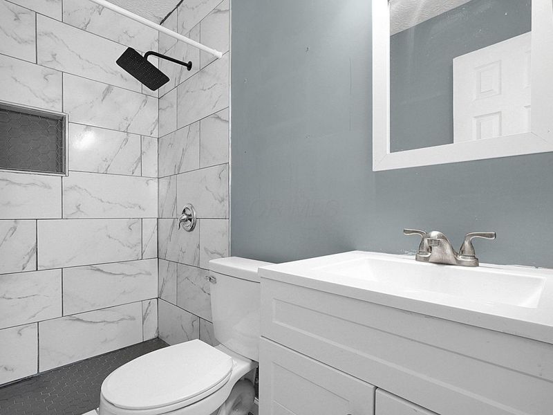 381 Chatterly Lane, Columbus, OH 43207 Photo 22