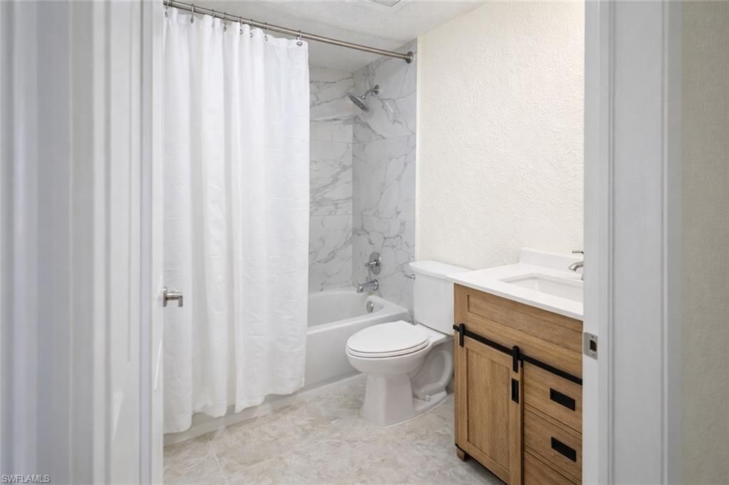 4625 Bayshore Dr, Unit D1, Naples, FL 34112 Photo