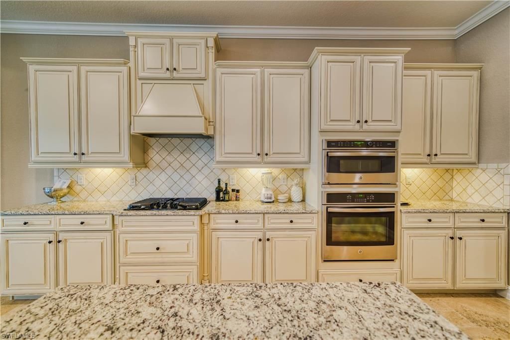 9902 Corso Bello Dr, Naples, FL 34113 Photo