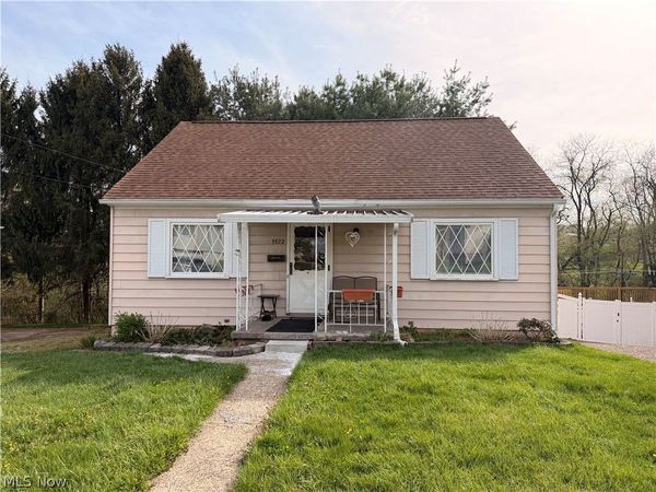 3922 Hanlin Way , Weirton, WV 26062