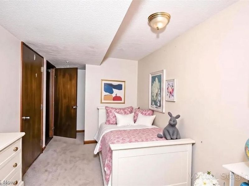 300 Castleton Road NE, North Canton, OH 44720 Photo 33