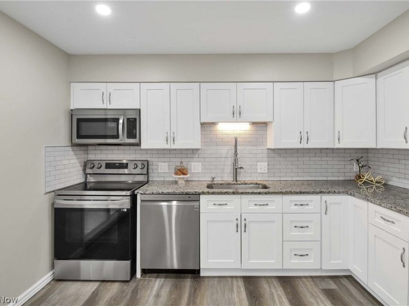 21237 Westwood Road, Fairview Park, OH 44126 Photo 14