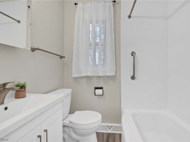 21237 Westwood Road, Fairview Park, OH 44126 Photo 20