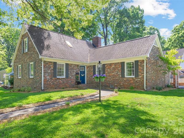 3400 Erinbrook Lane , Charlotte, NC 28215