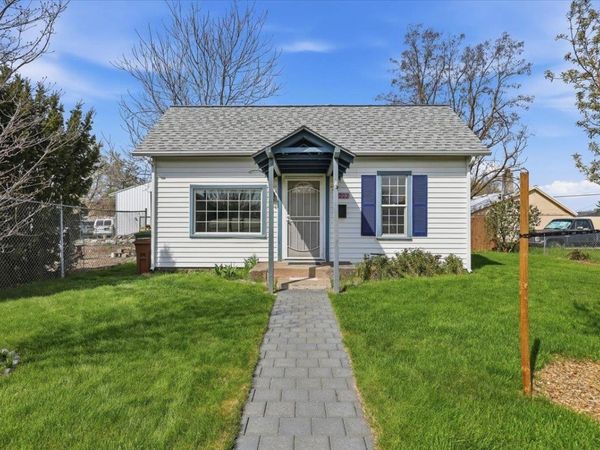 2223 E Sharp Ave, Spokane, WA 99202