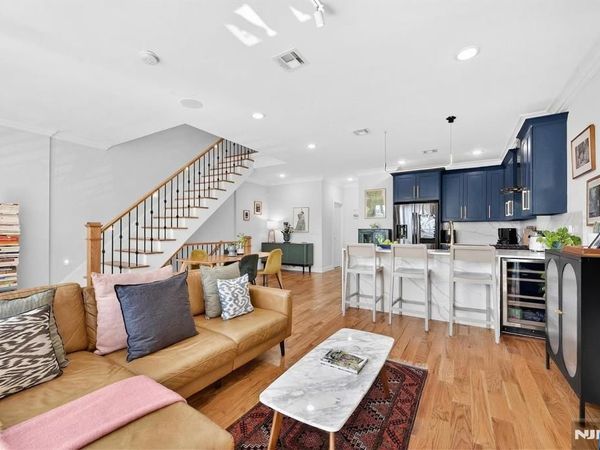 865 Summit Avenue 2, Unit 2, JERSEY CITY, NJ 07307