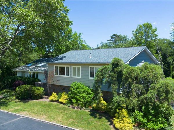 230 Richards Lane, Hewlett Harbor, NY 11557