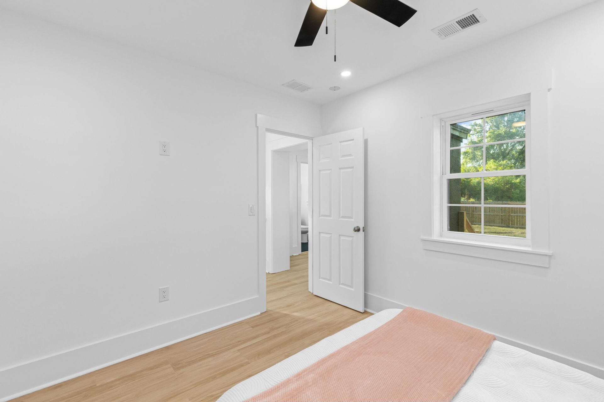 1540 E Witter Street Photo 18