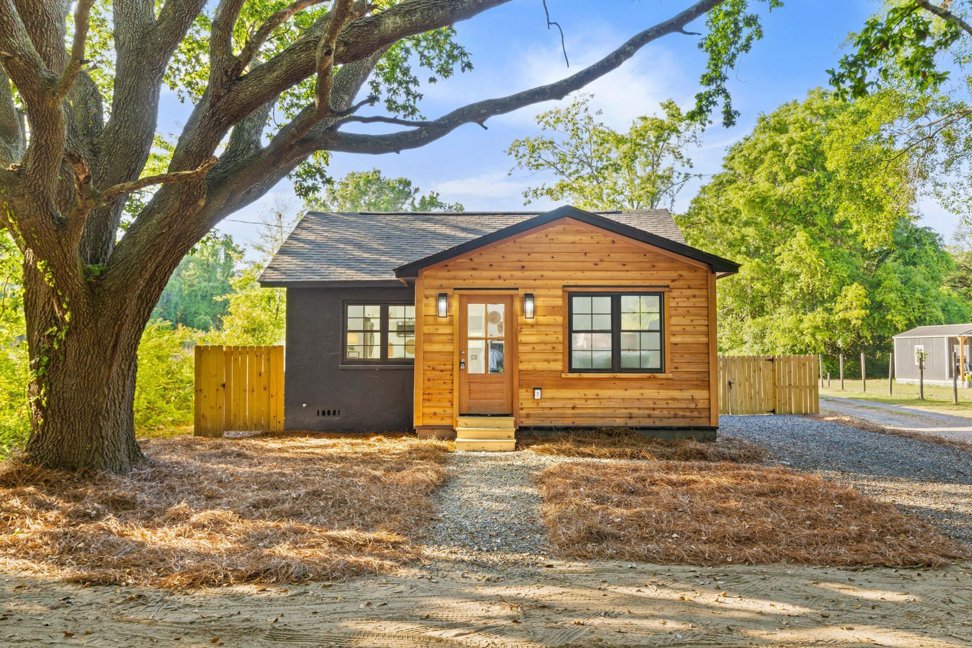 1540 E Witter Street Photo 4