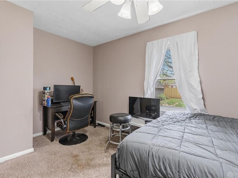 626 W Crescent Lane, Franklin, OH 45005 Photo 12