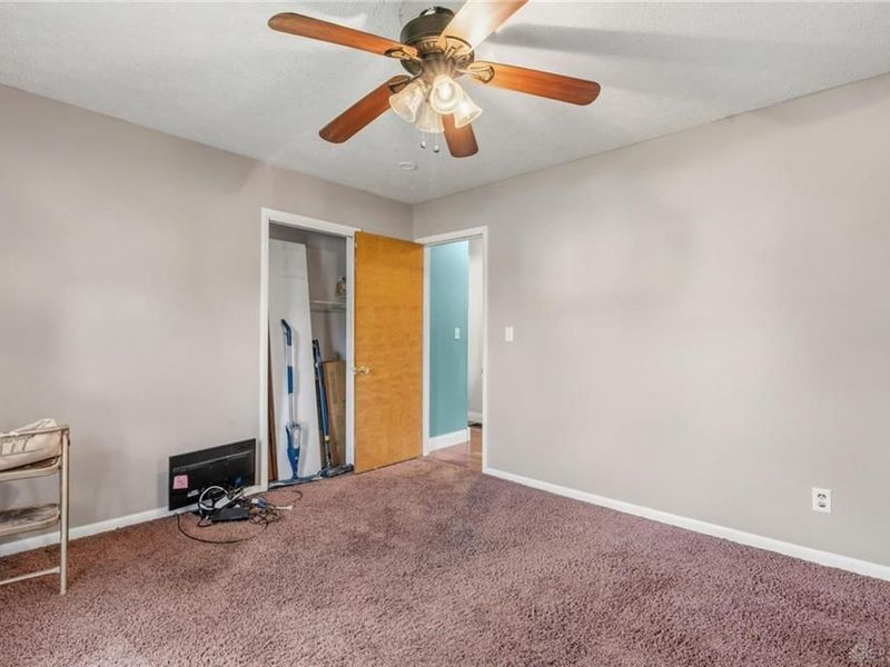 626 W Crescent Lane, Franklin, OH 45005 Photo 9