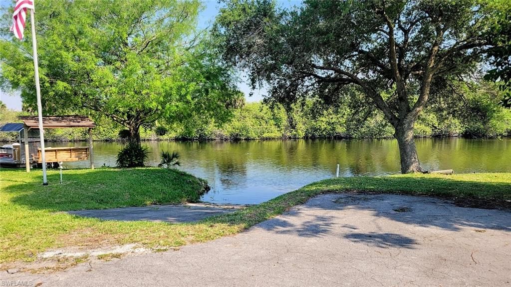 1047 Mayford Lake Rd, Moore Haven, FL 33471 Photo