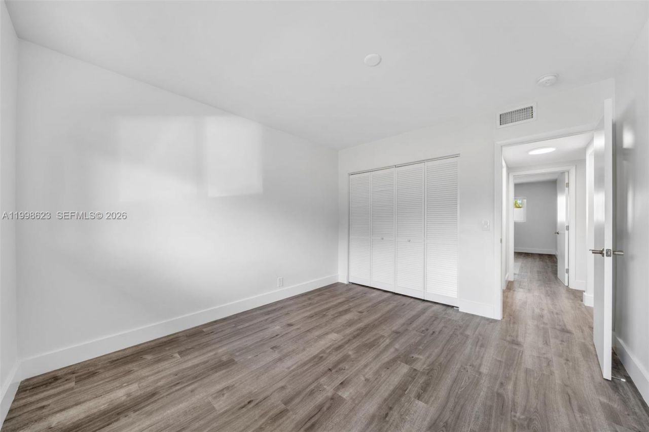 600 Layne Blvd, Unit 126, Hallandale Beach, FL 33009 Photo