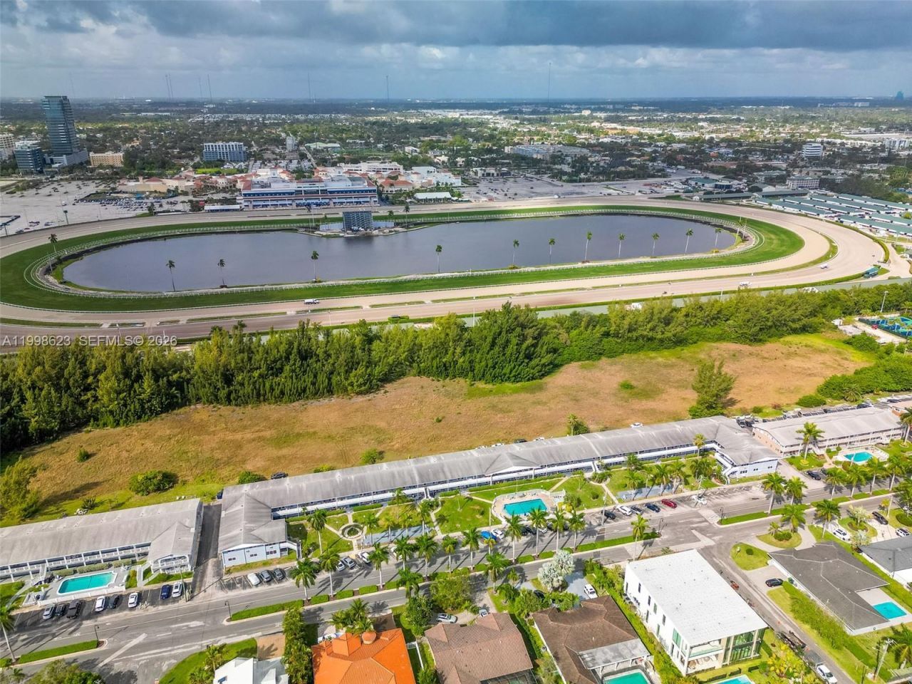 600 Layne Blvd, Unit 126, Hallandale Beach, FL 33009 Photo