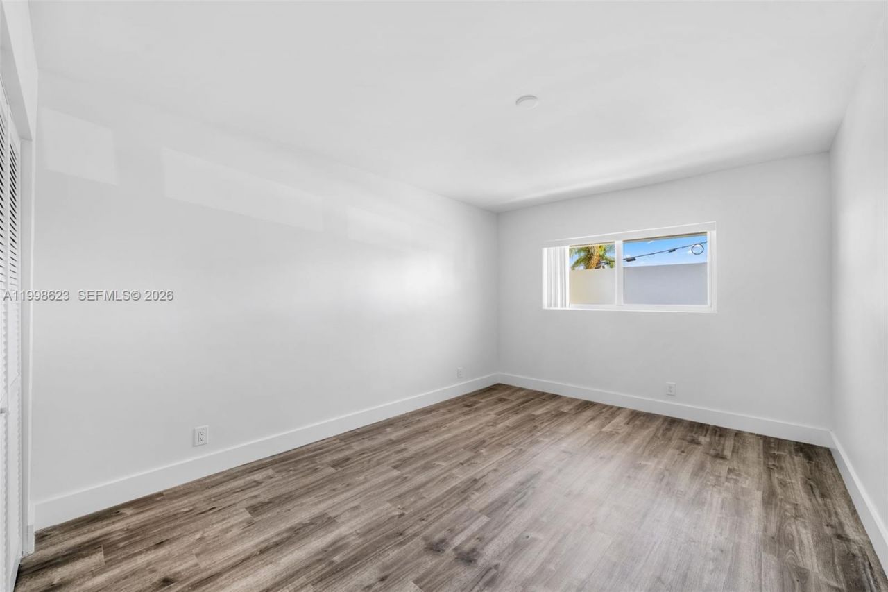 600 Layne Blvd, Unit 126, Hallandale Beach, FL 33009 Photo