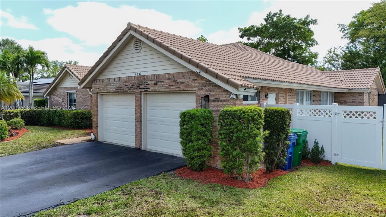 966 NW 114th Ave, Coral Springs, FL 33071 Photo