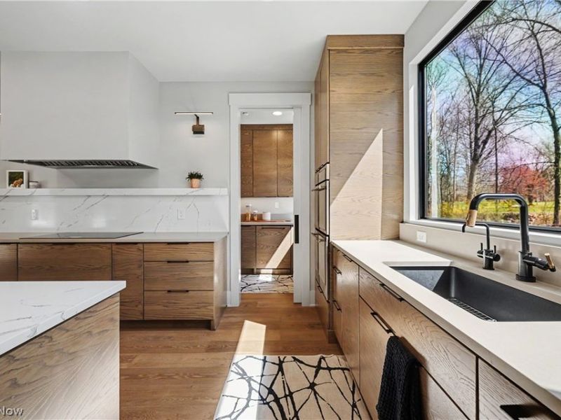 4320 Lander Road, Orange Village, OH 44022 Photo 11