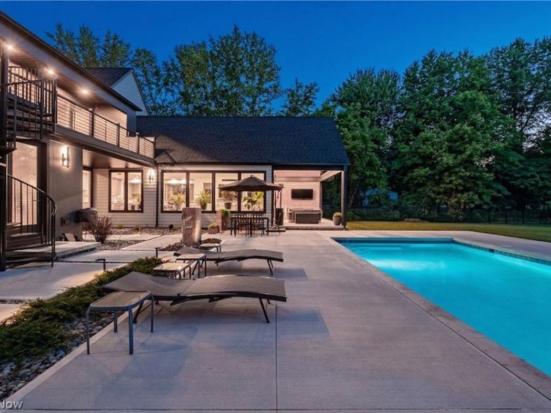 4320 Lander Road, Orange Village, OH 44022 Photo 3