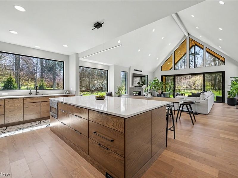 4320 Lander Road, Orange Village, OH 44022 Photo 9