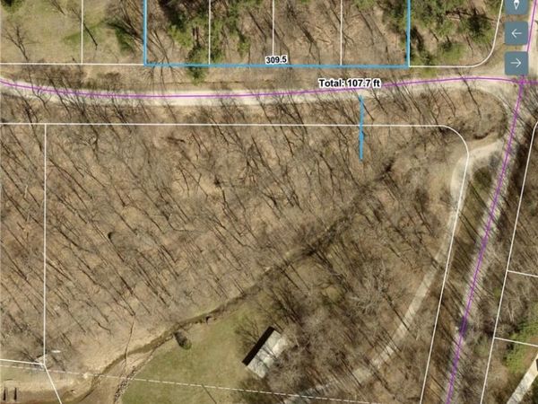 1524-1527 E Buckhorn Drive , Millersburg, OH 44654