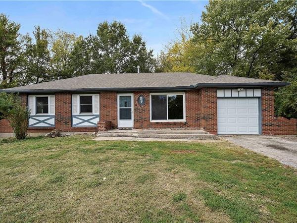 424 S 86th Street, Kansas City, KS 66111