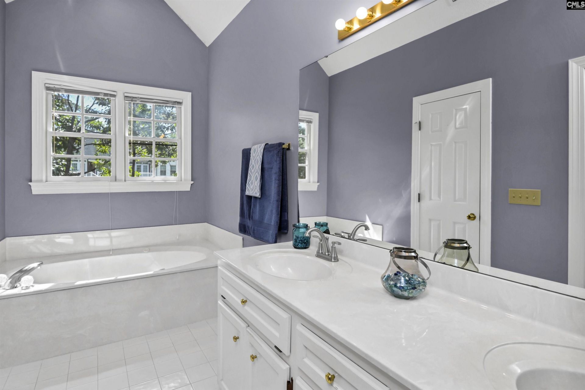 308 Fallen Oak Drive  Photo 24