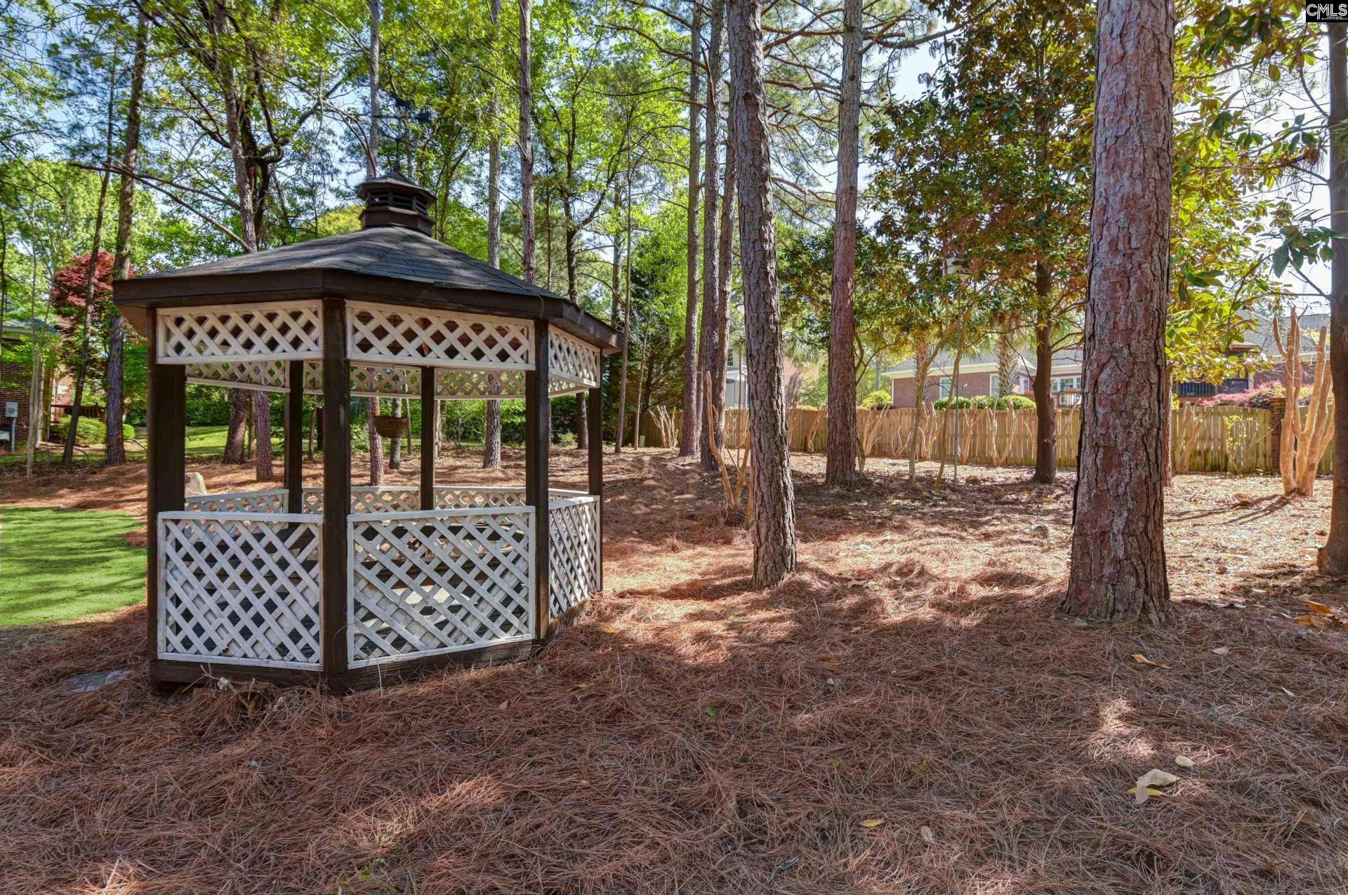 308 Fallen Oak Drive  Photo 5