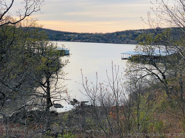 12 Cherokee Hills , Stigler, OK 74432