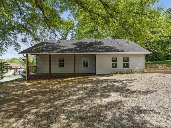 124 Lakeview Drive , Glasgow, KY 42141