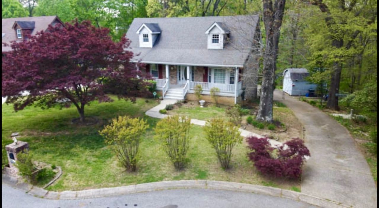 1030 Foxmoor Dr, Clarksville, TN 37042 Main Photo