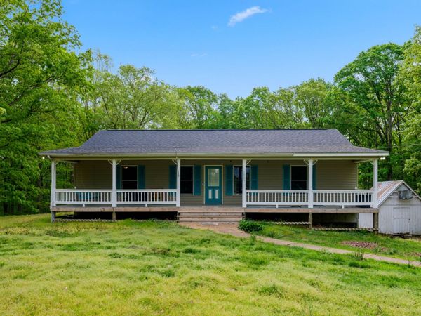 1203 Highway 49 , Erin, TN 37061