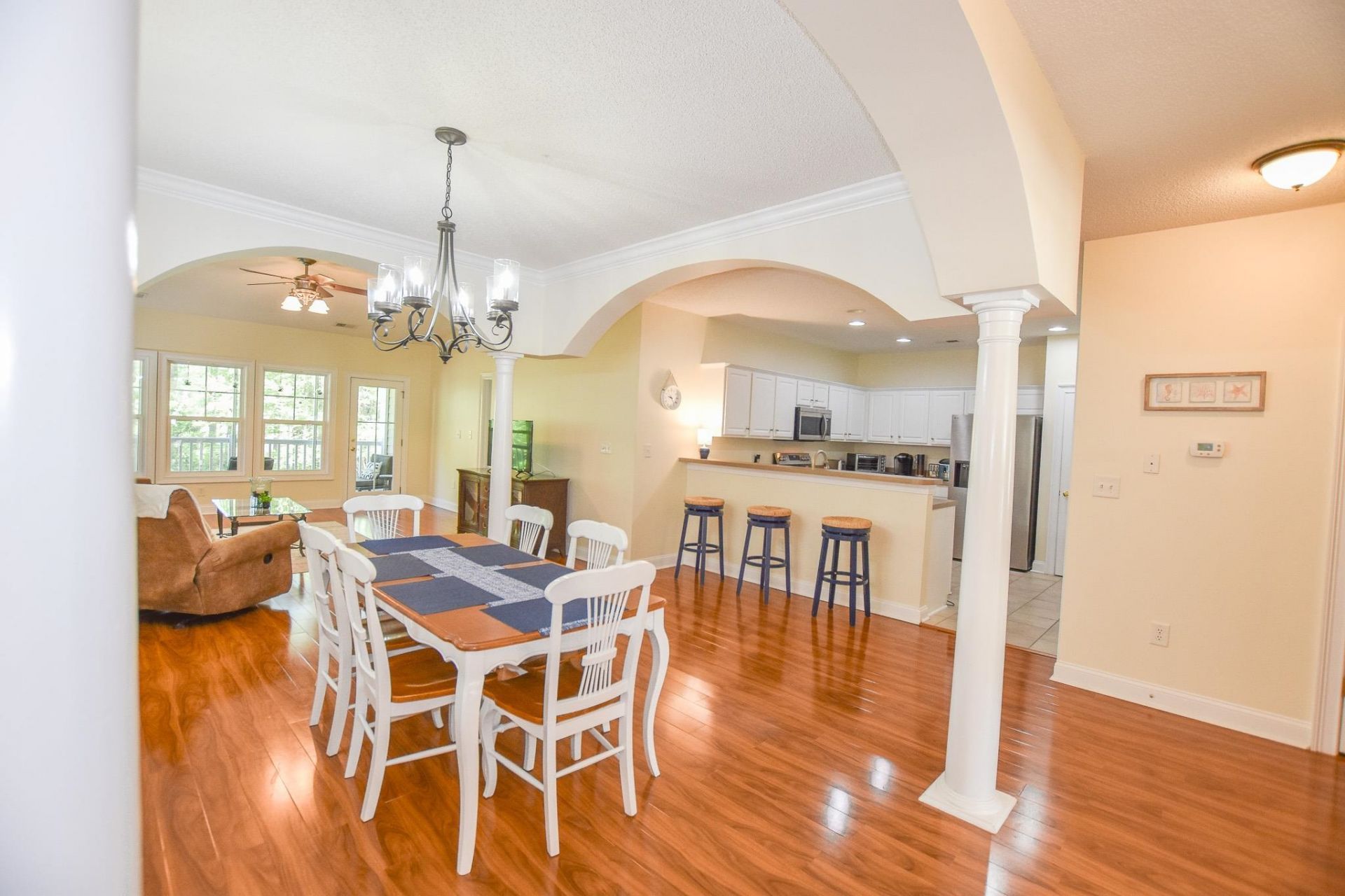2450 Marsh Glen Dr. Photo 10