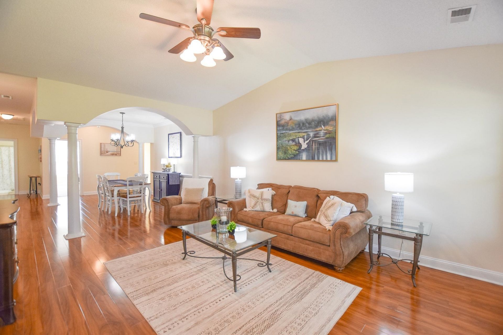 2450 Marsh Glen Dr. Photo 3