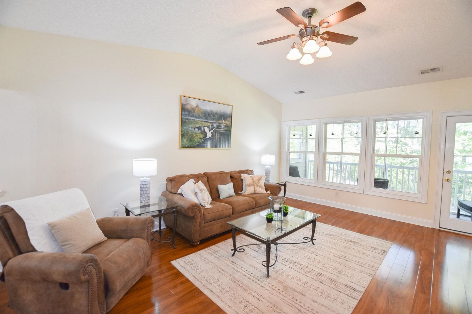 2450 Marsh Glen Dr. Photo 5