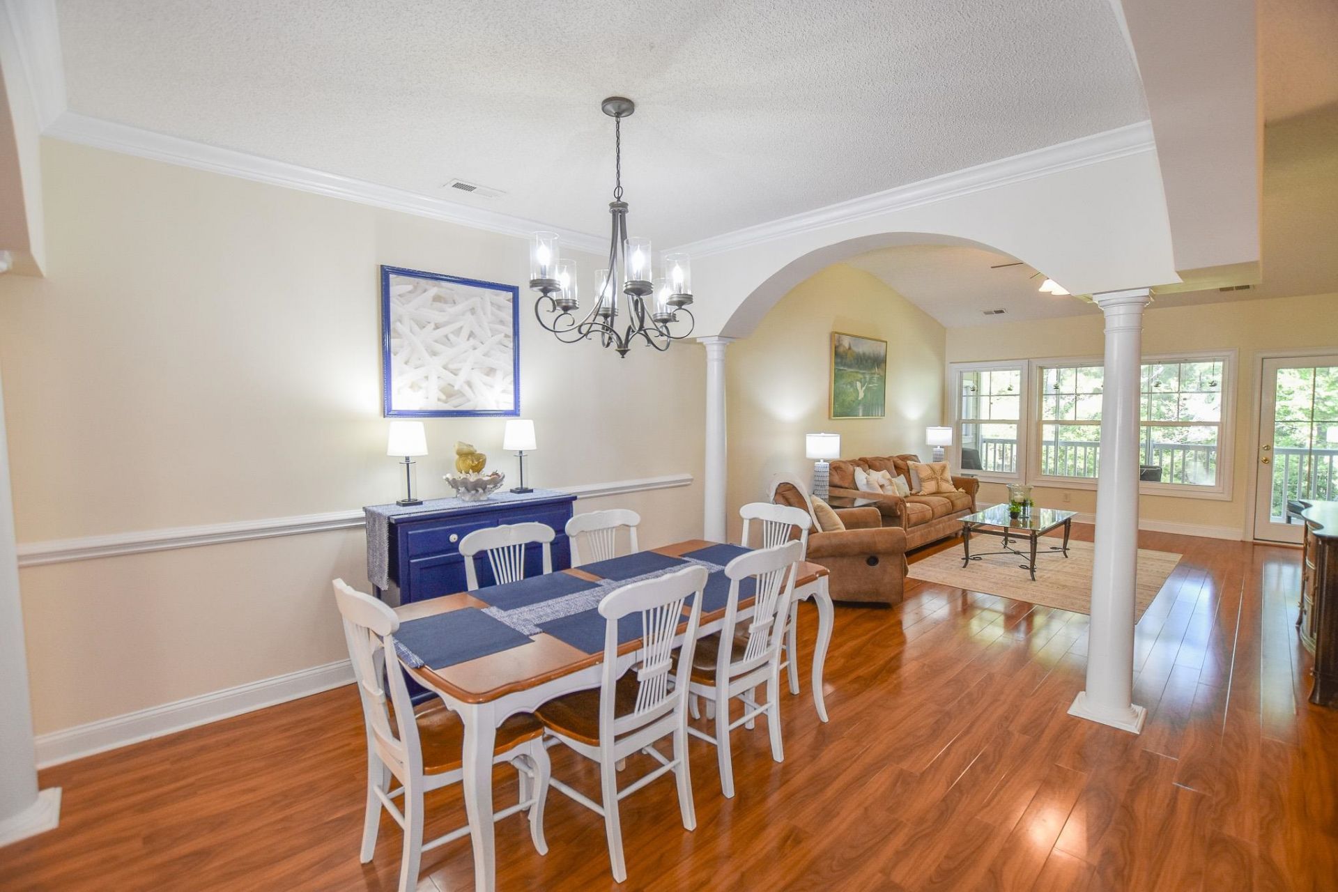 2450 Marsh Glen Dr. Photo 8
