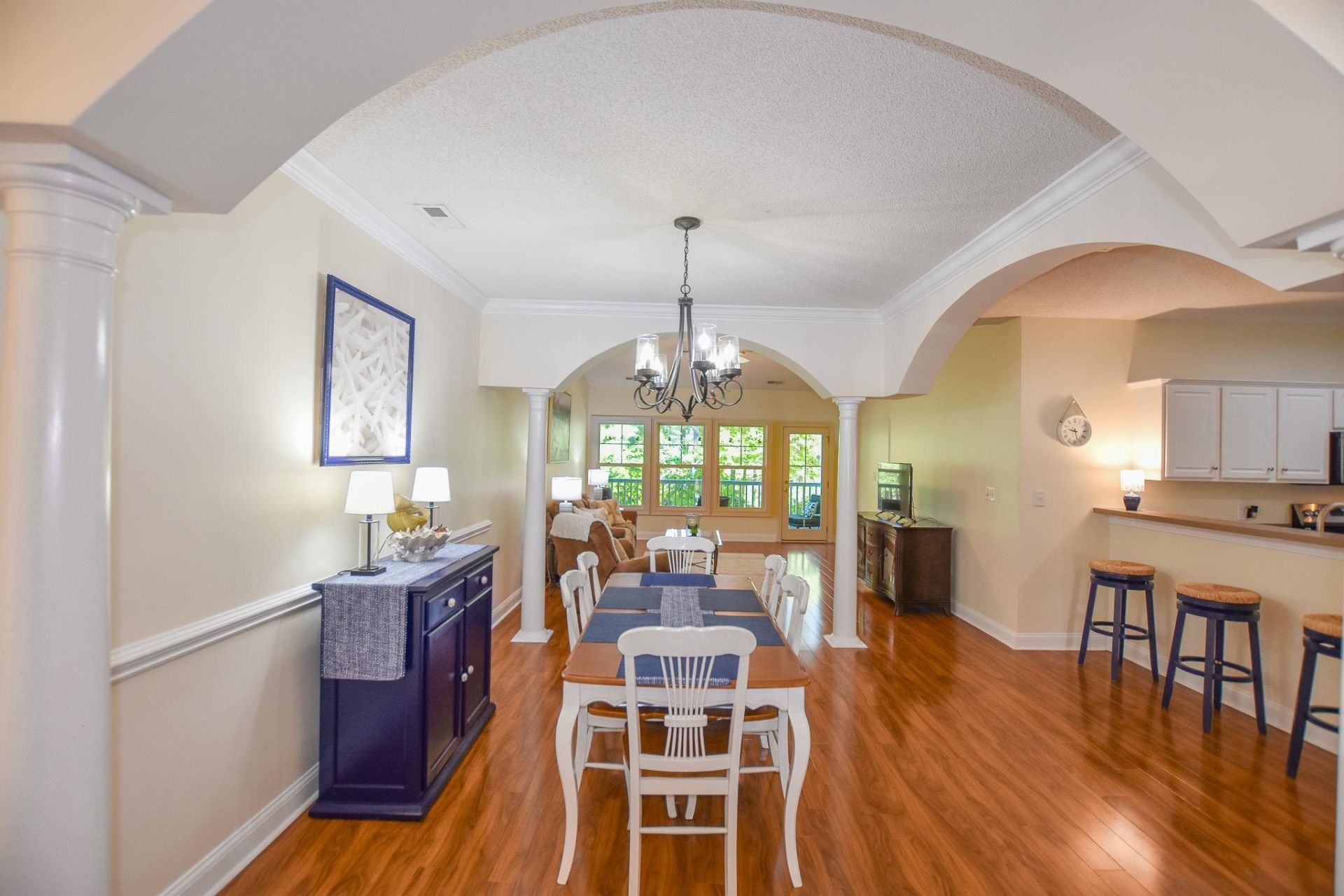 2450 Marsh Glen Dr. Photo 9