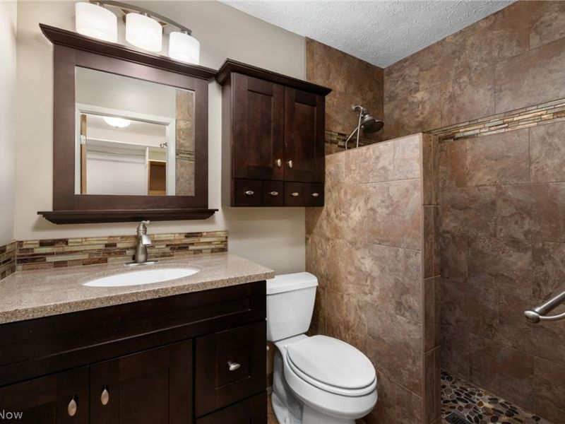 540 Crossbrook Drive, Berea, OH 44017 Photo 16