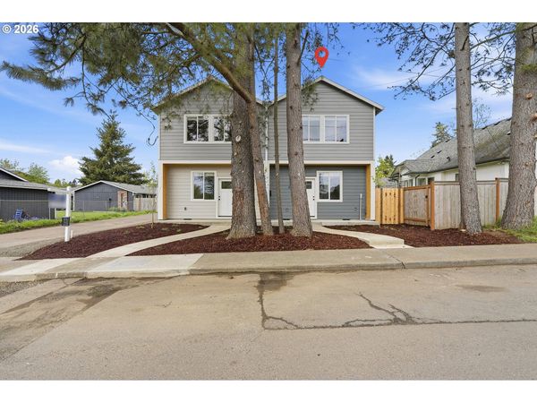 8665 SE Insley ST, Portland, OR 97266