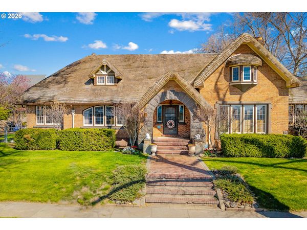 247 4TH ST, Athena, OR 97813