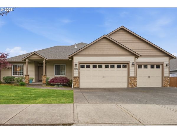 2674 NW MT ASHLAND DR, McMinnville, OR 97128