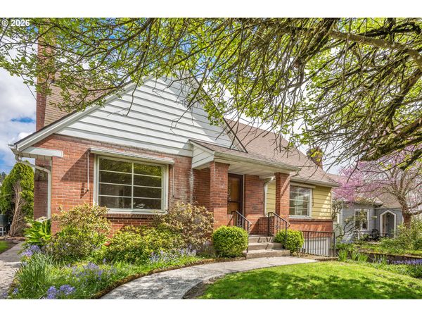 1934 SE 58TH AVE, Portland, OR 97215